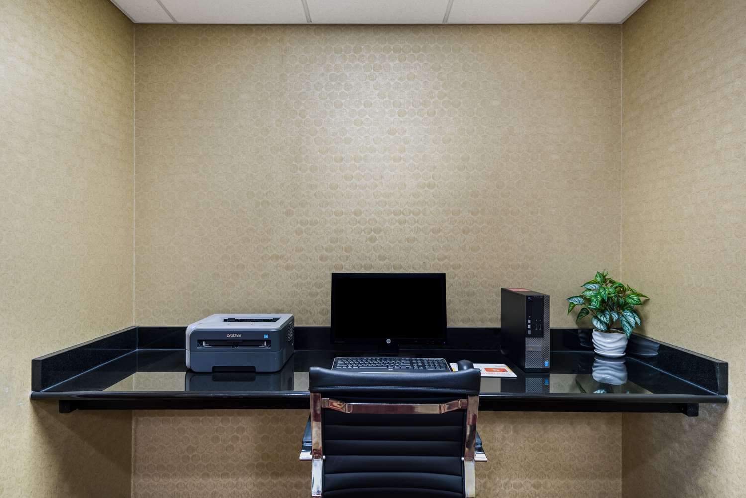 Quality Inn Des Moines North 24/27