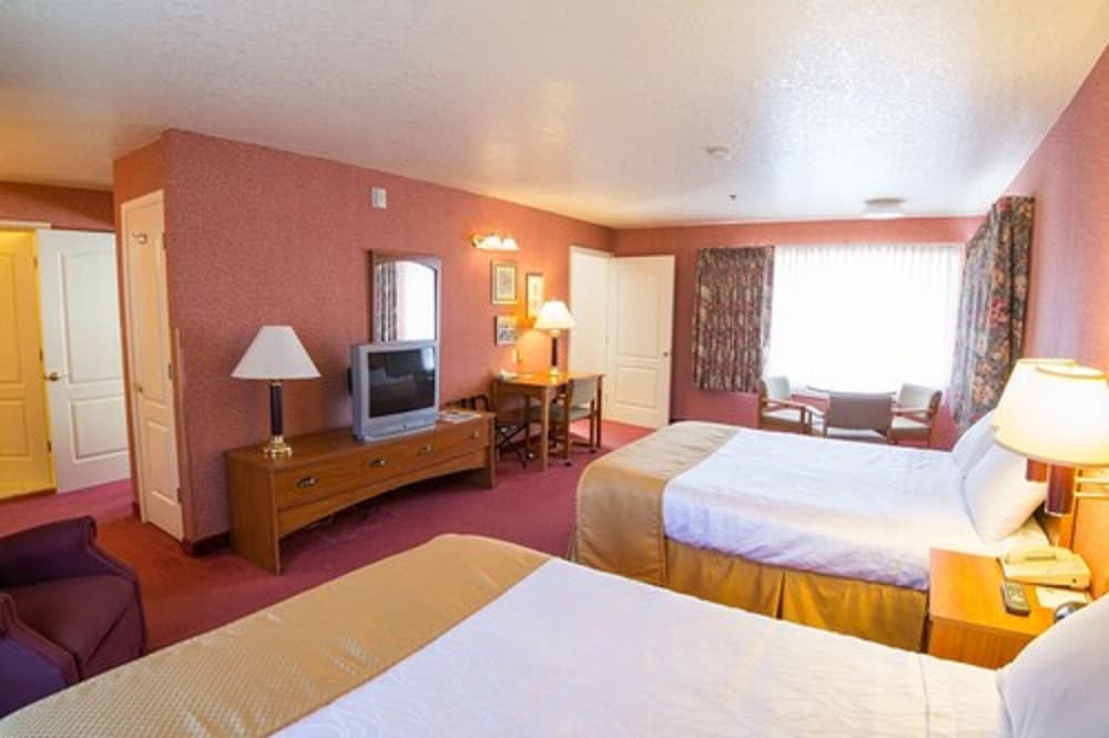 Murphys Suites 25/66