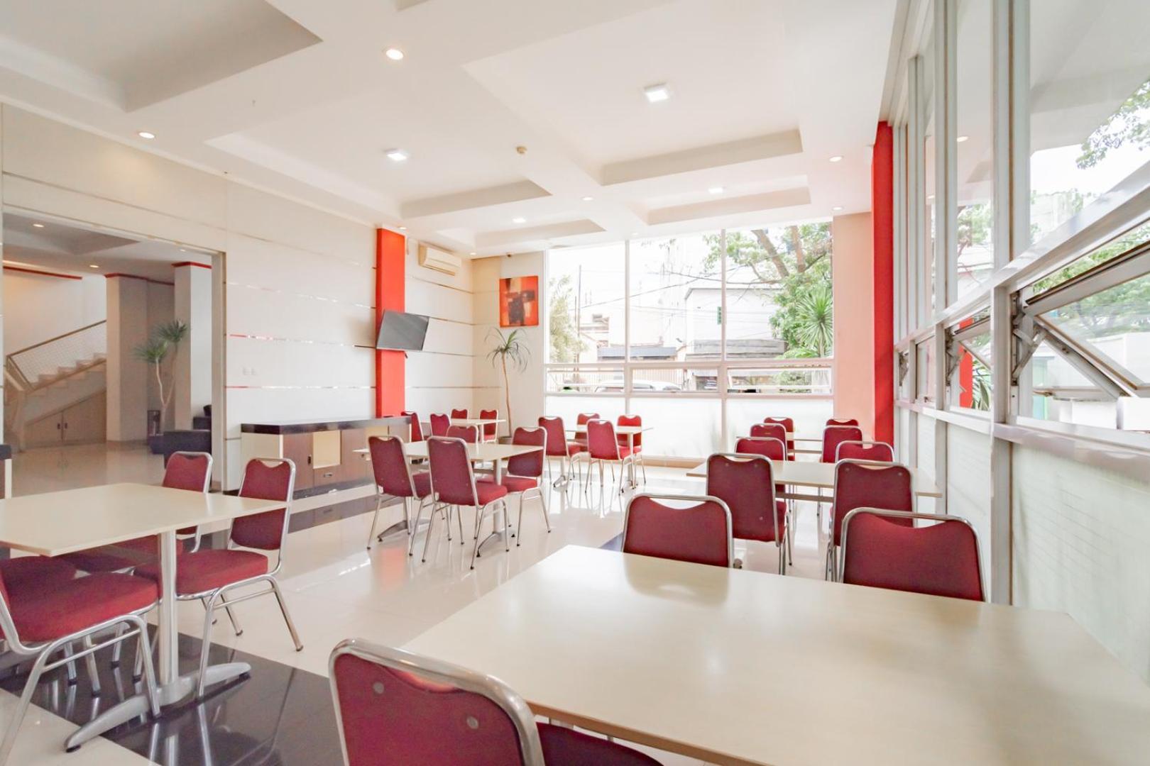 Urbanview Hotel Grand Malabar Bandung 25/32