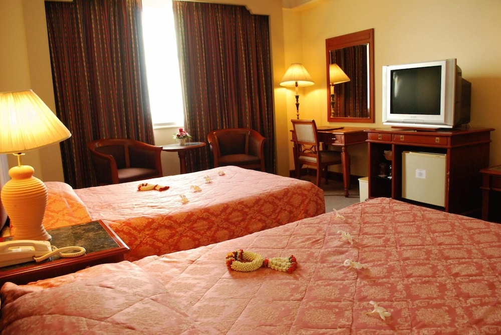 Charoenthani Khonkaen Hotel 36/56