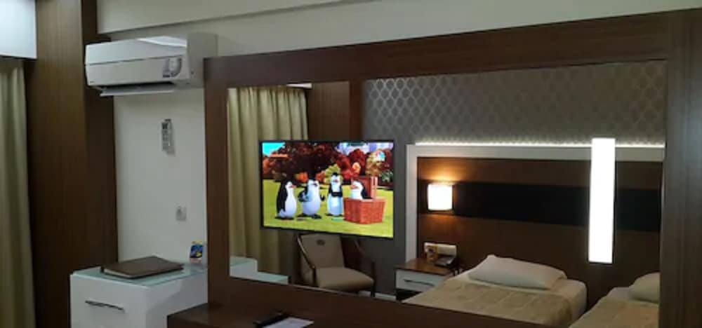 Derici Hotel 49/69