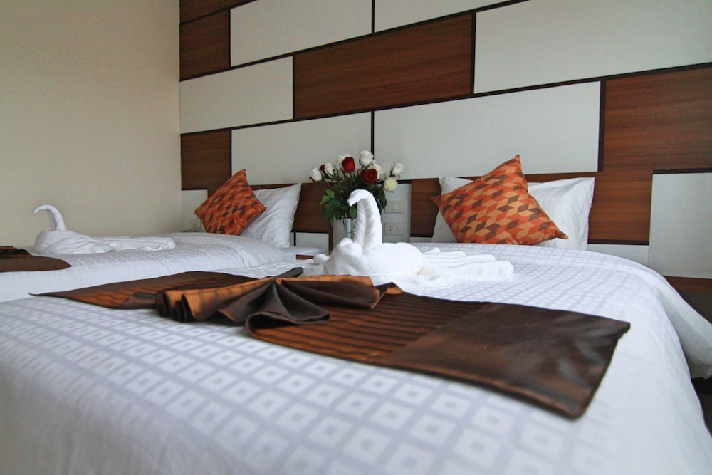 Ttt Hotel 28/48
