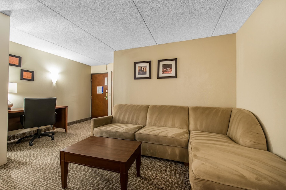 Denver Northfield 25/36
