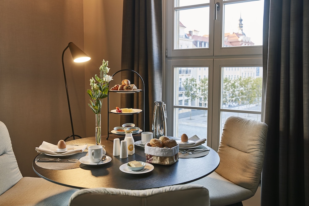 Steigenberger Hotel De Saxe 50/63