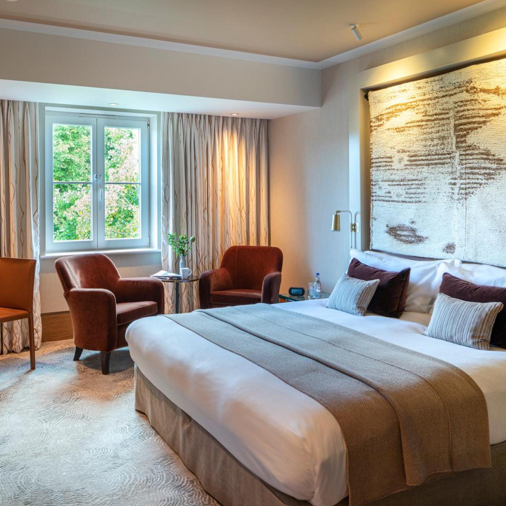 Superior, King Bed, West Wing