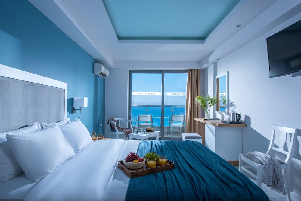 Mistral Mare Hotel 8/38