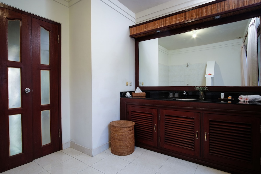 Villa Unggul 50/50