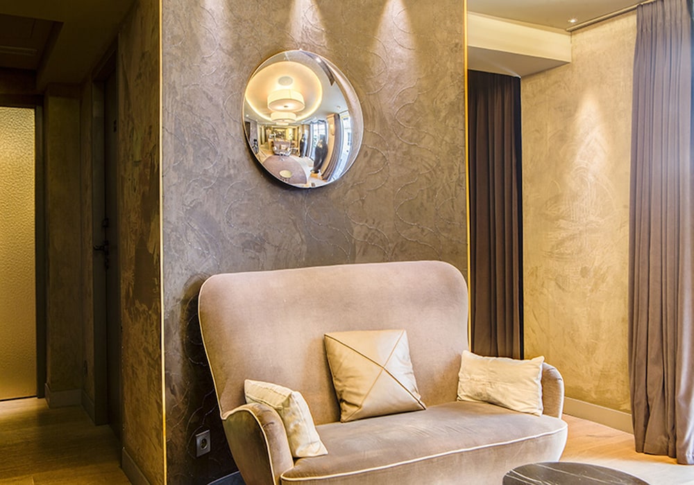 Armoni Hotel Formely Cheverny 17/25