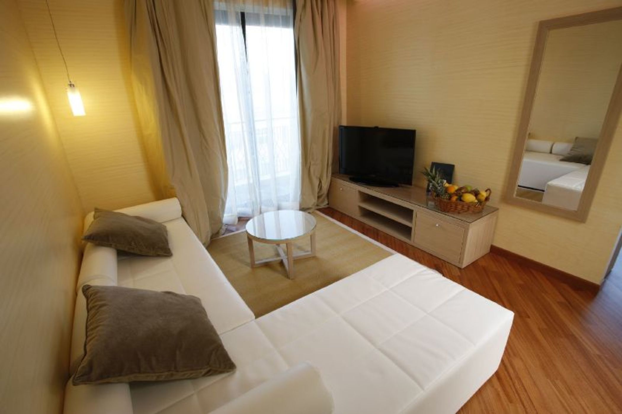VILLA ESPERIA 25/50