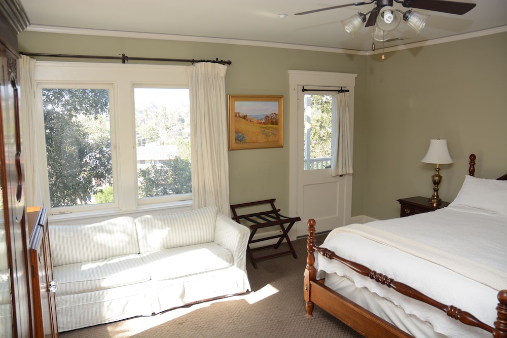 Arroyo Vista Inn 15/72