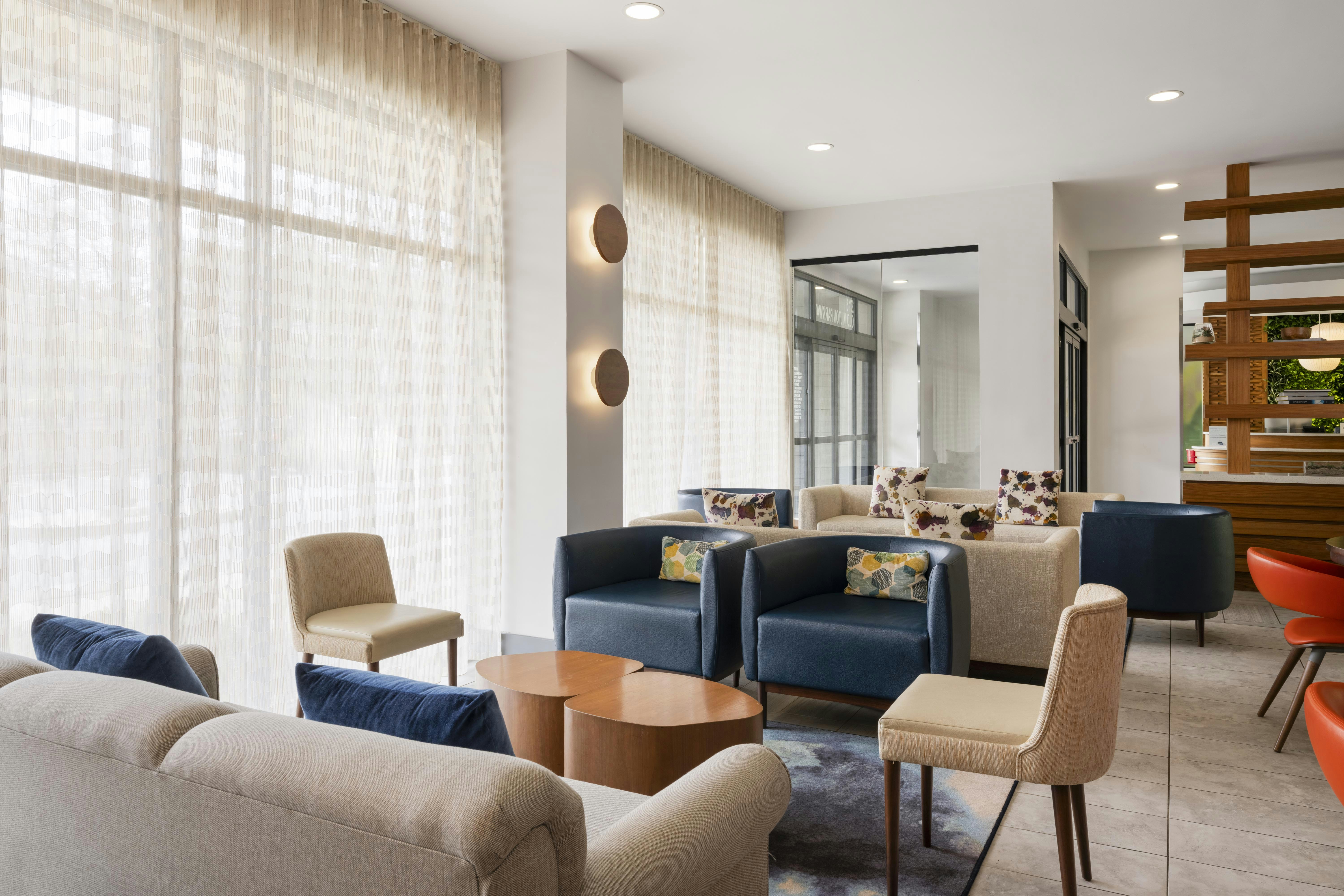 Even Hotels Alpharetta - Avalon Area 50/81