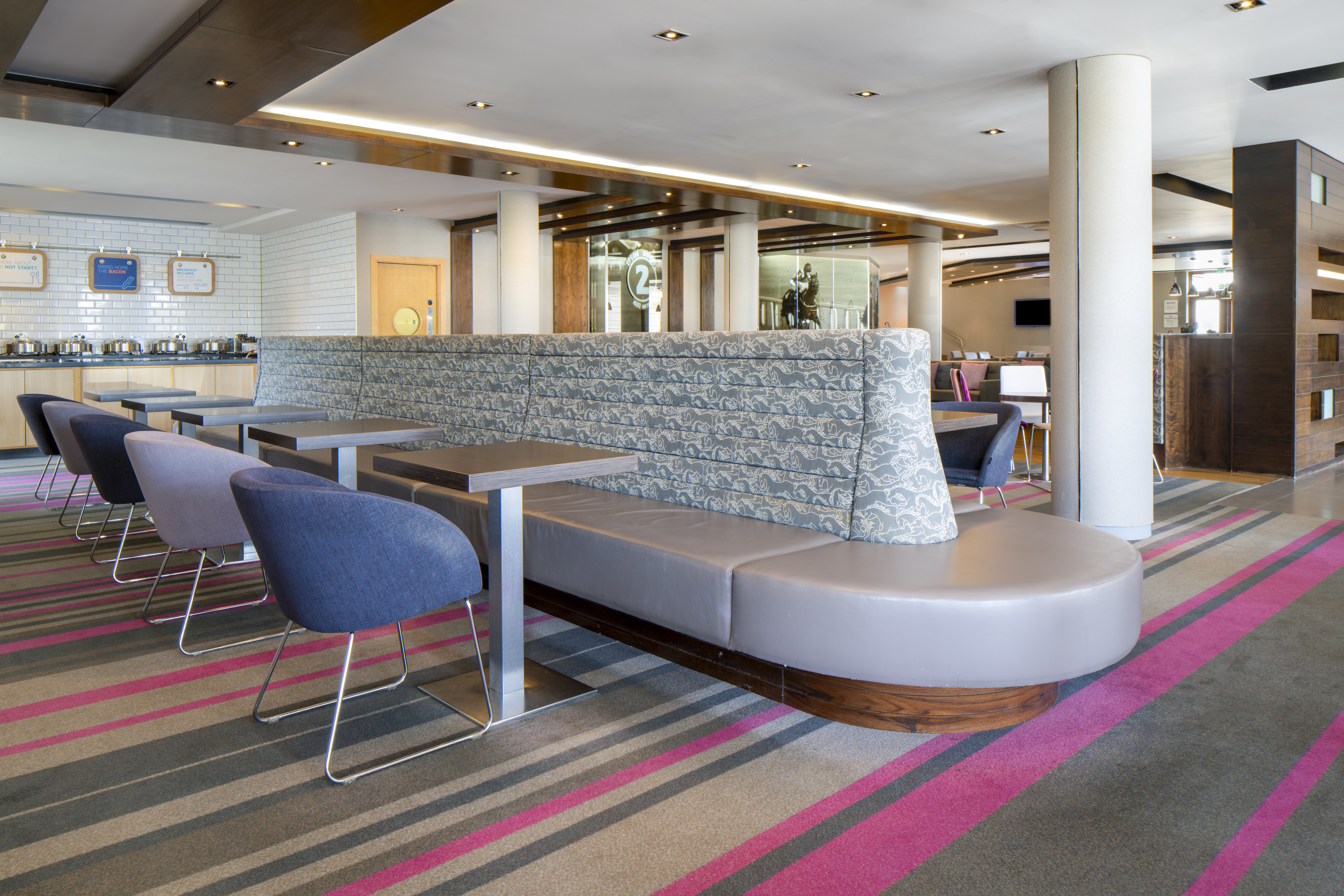 Holiday Inn Express London Epsom Downs 46/69