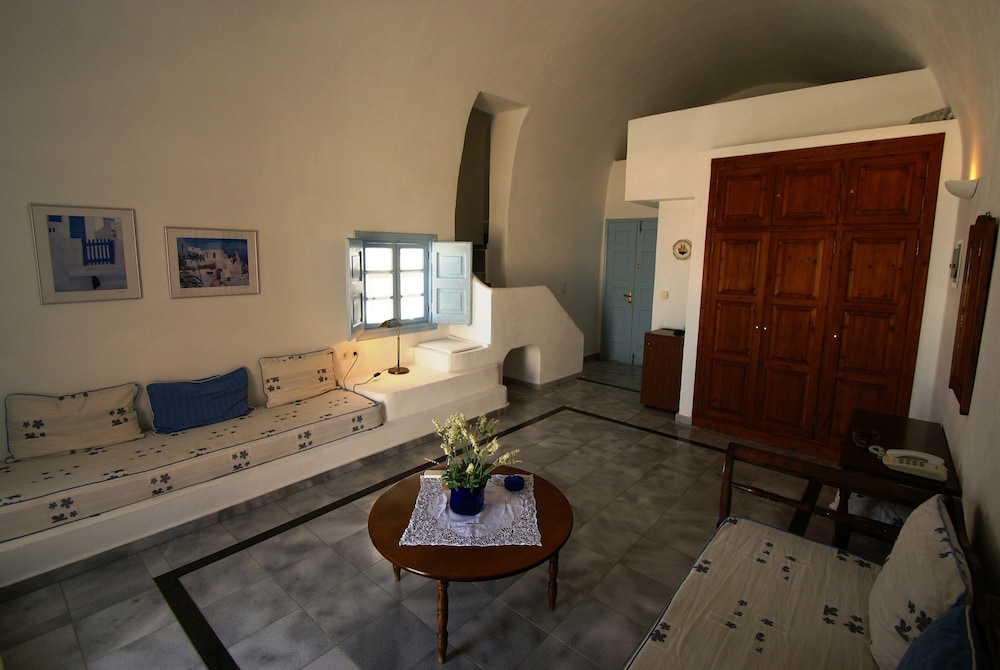 Aethrio Sunset Village Oia 55/87