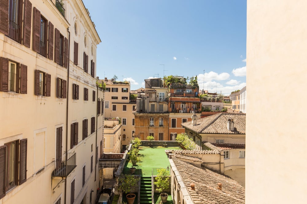 The Spanish Suite Campo de Fiori 15/27