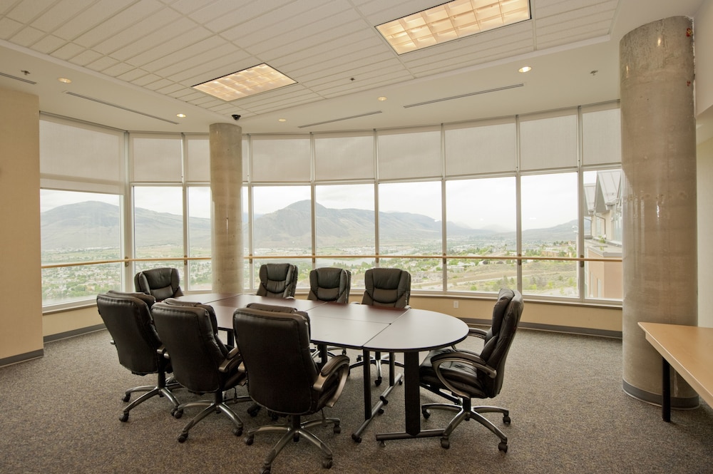 Residence & Conference Centre - Kamloops 50/61