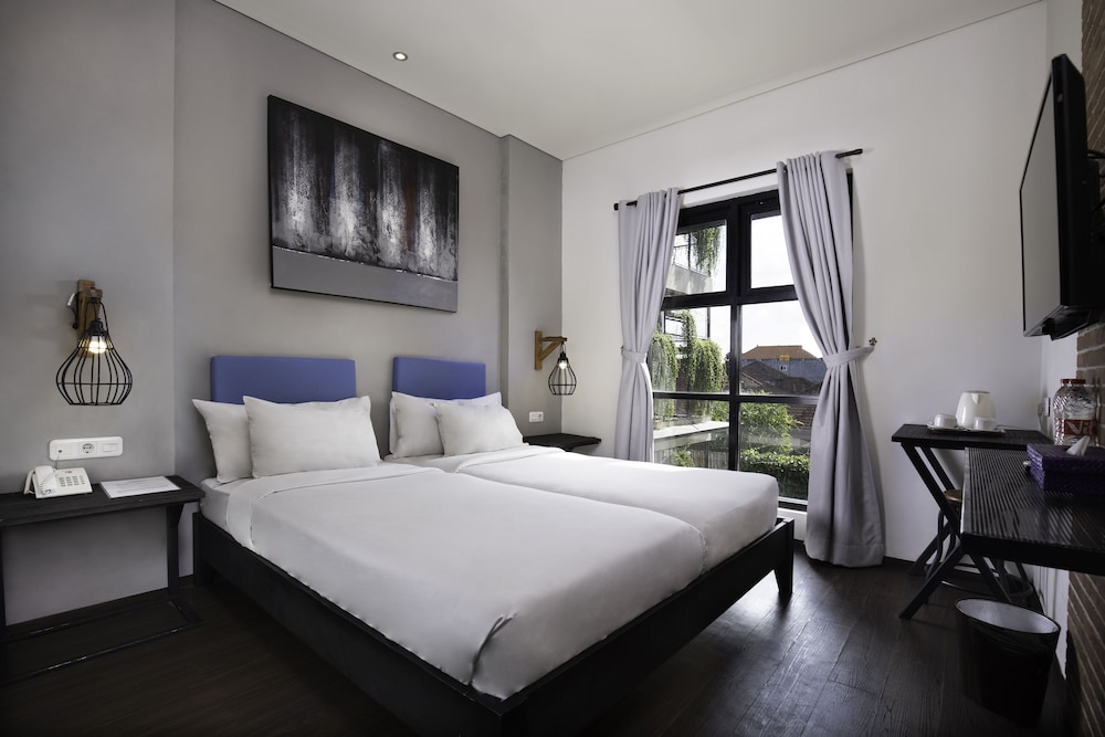 The Aswana Seminyak 3/16
