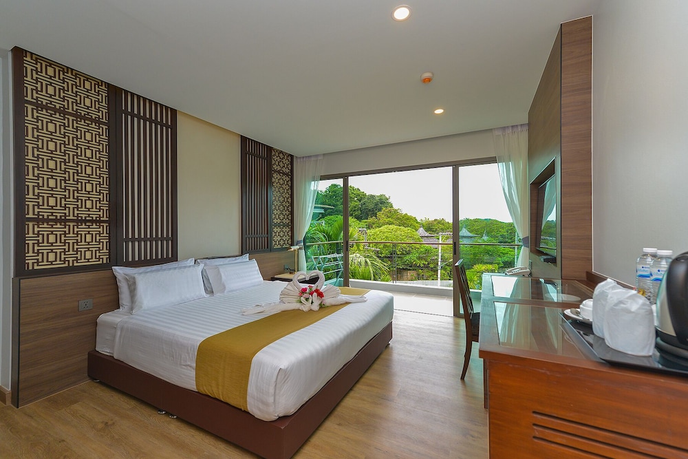 VILLA, MOUNTAIN VIEW