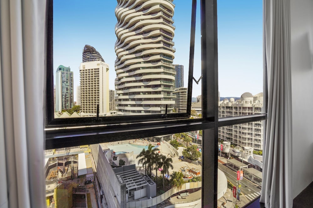 Aria Apartments 36/76
