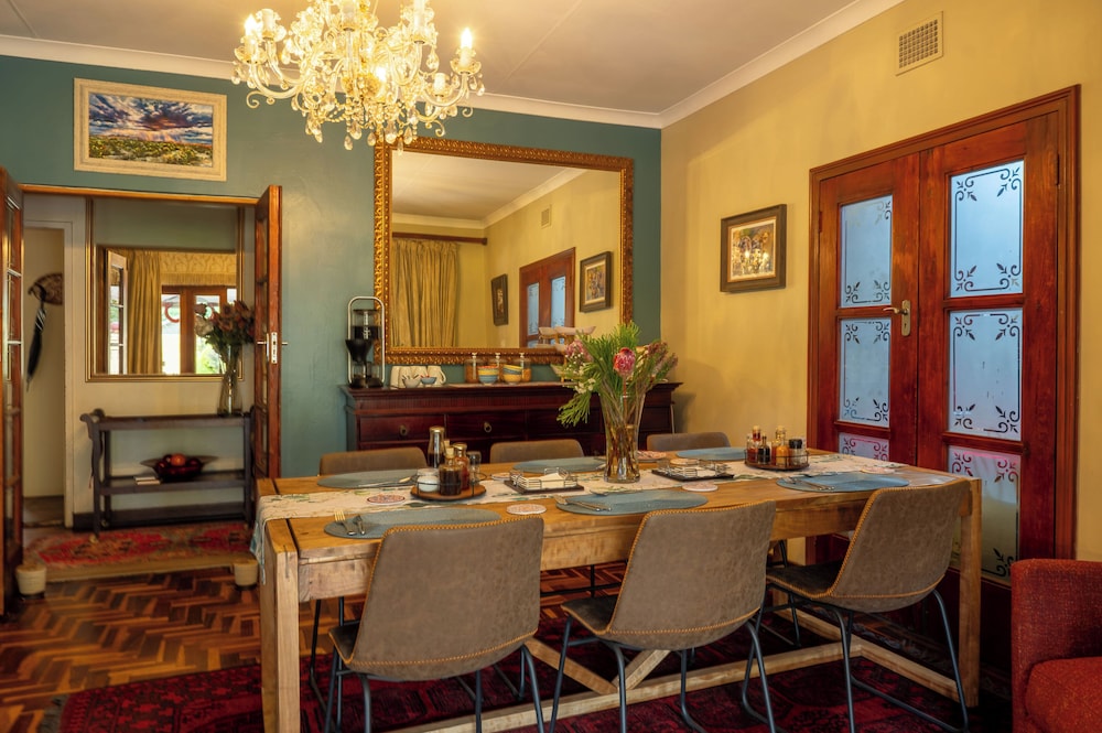 Hampton House - Guest House 35/50