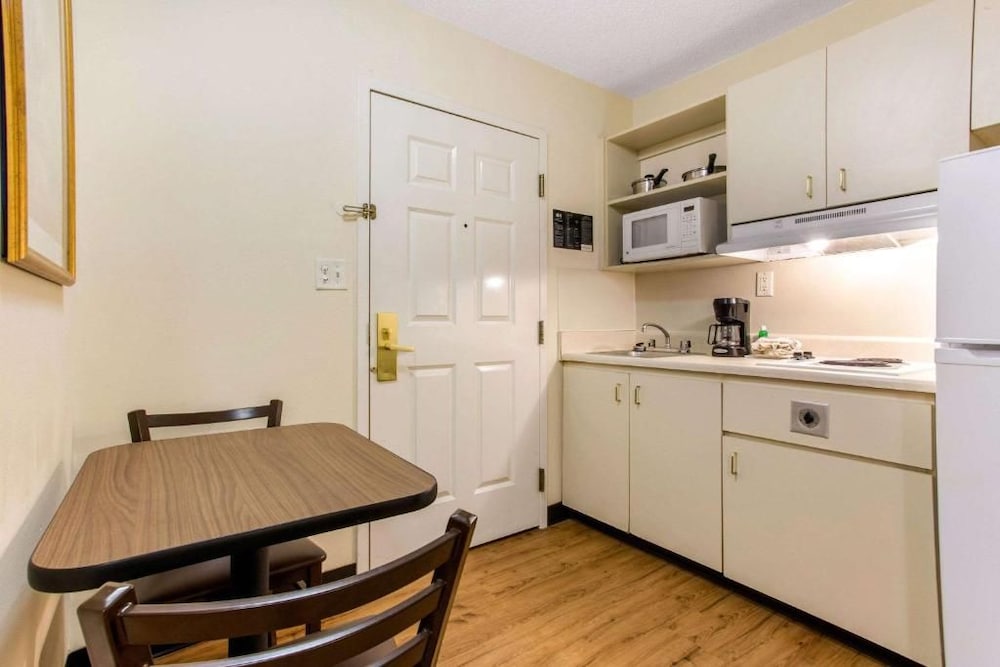 Studio 6 Extended Stay - Myrtle Beach, SC 46/60