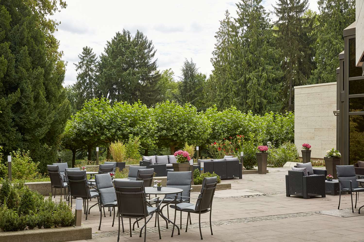 H+ HOTEL BAD SODEN 22/32