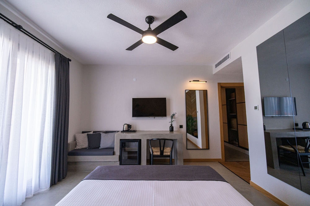 Leone Cunda Edition Otel(+12) 22/38