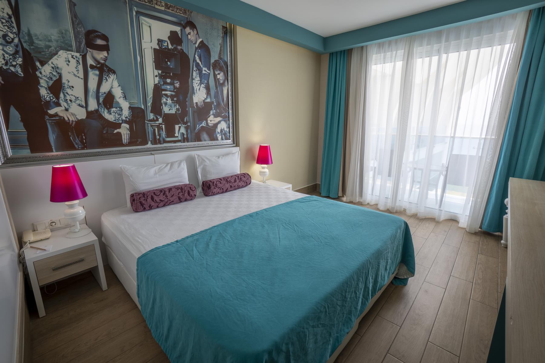 STANDARD GARDEN DELUXE ROOM