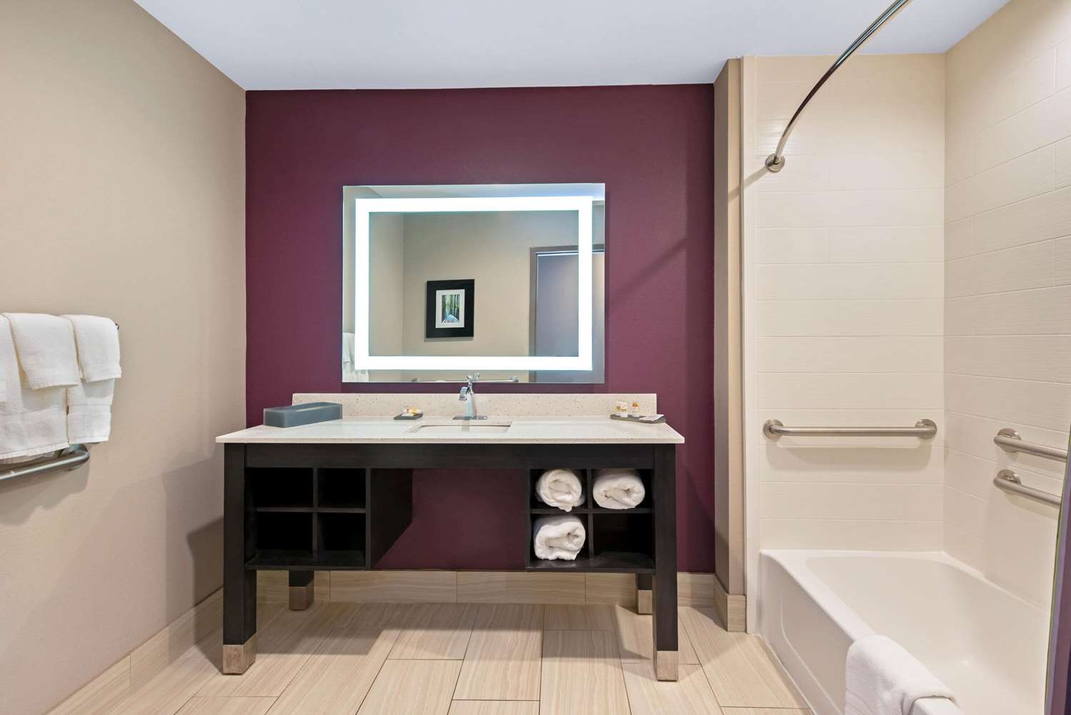 La Quinta Inn & Suites by Wyndham West Monroe 40/41
