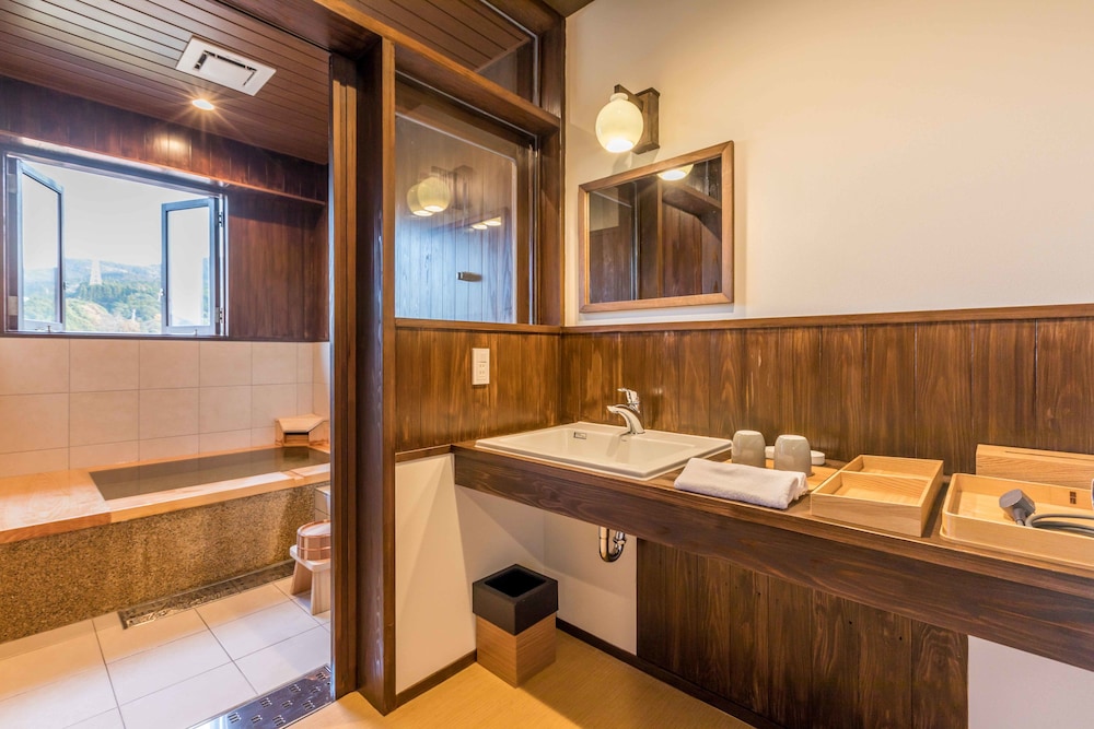 Ryokan Oomuraya 49/50