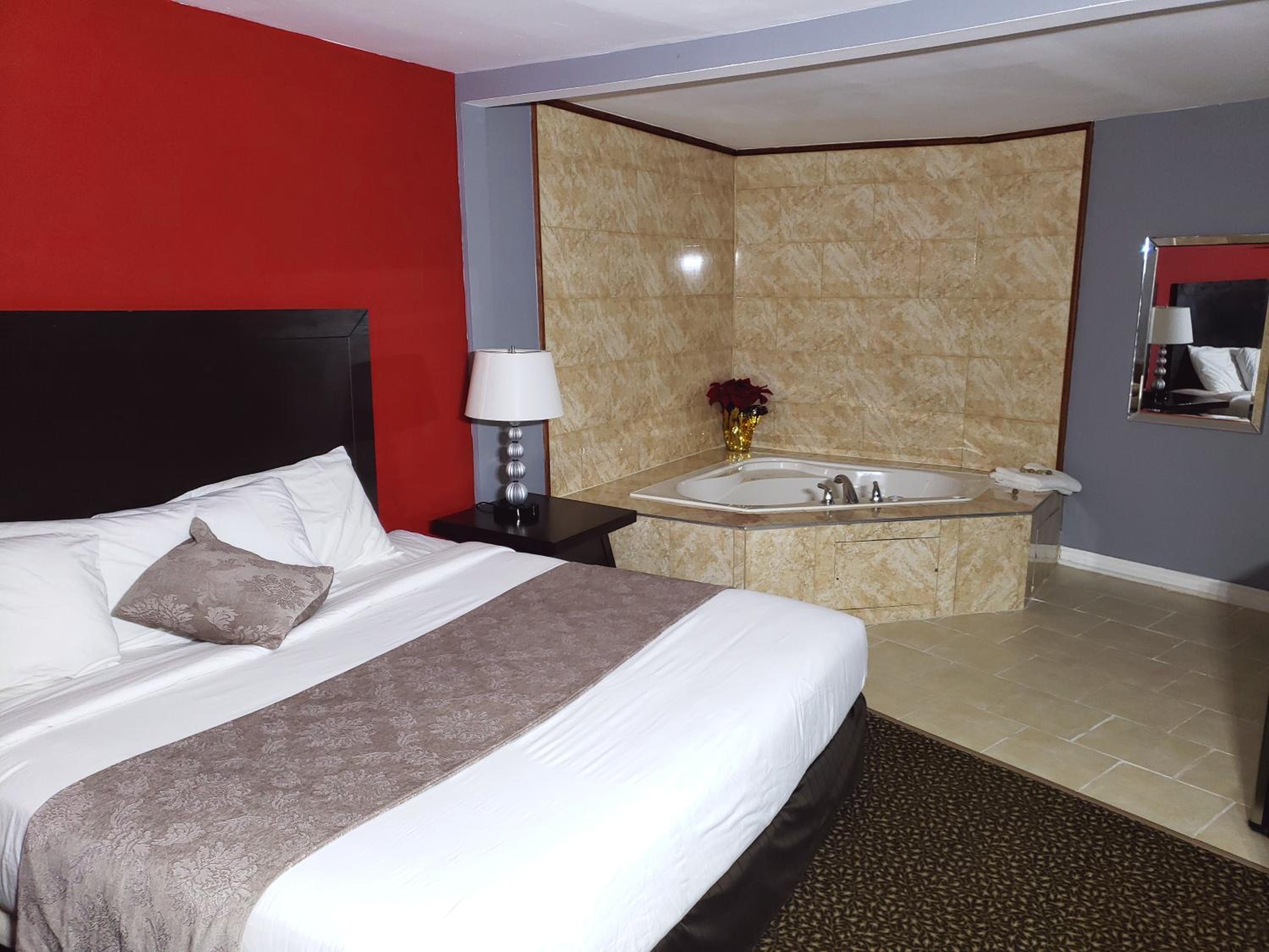 Regency Inn & Suites 1/33