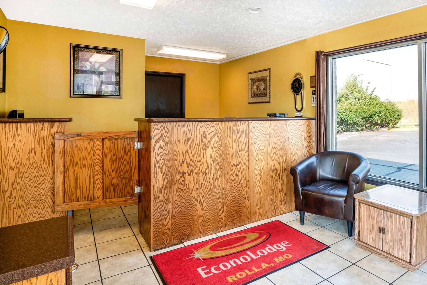 Econo Lodge near Missouri University of Science and Technology 2/20