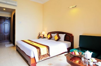 Beachfront Hotel 31/57
