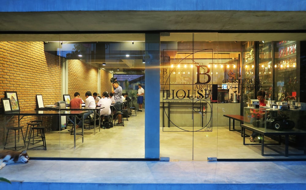 B Arch House 24/32