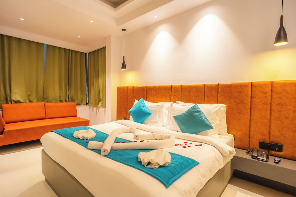SKI Hotels And Resorts 18/49