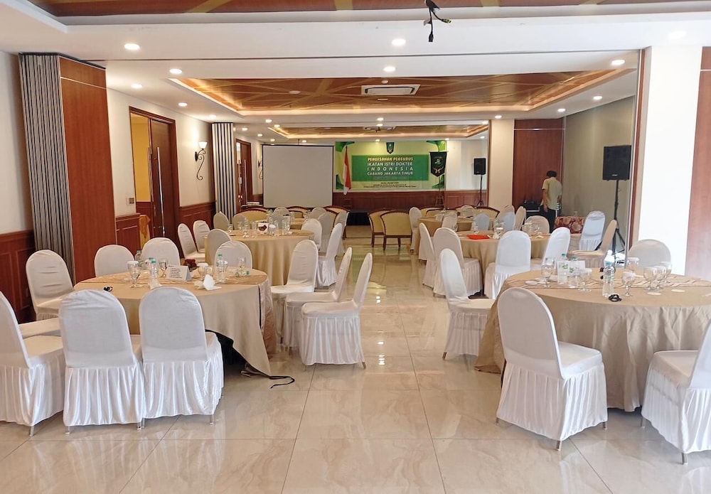 Luxury Inn Arion Hotel 45/56