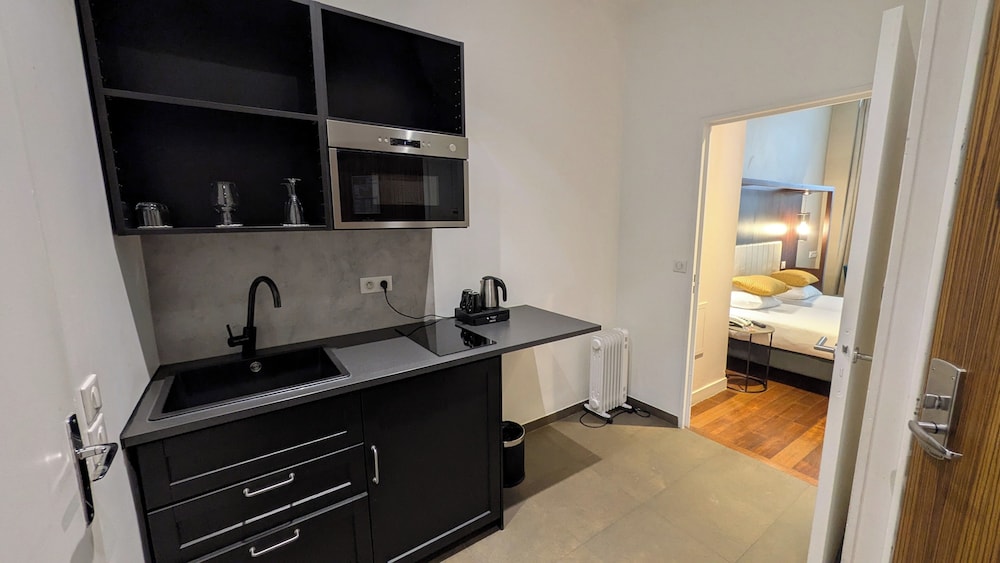 Avalon Appart Hotel Paris Gare Du Nord 64/64