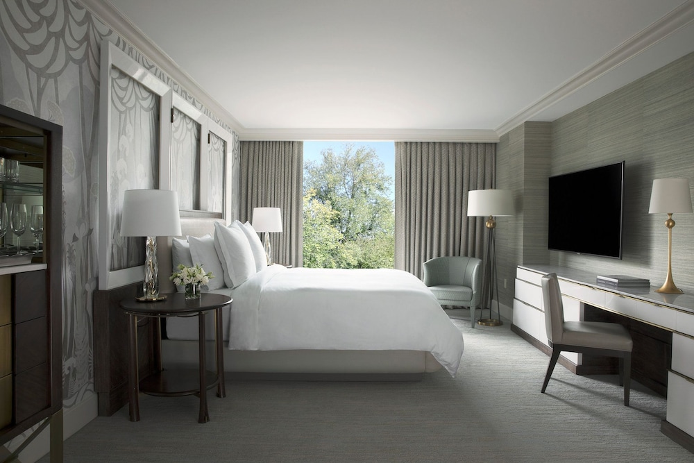 Four Seasons Hotel Boston 7/36