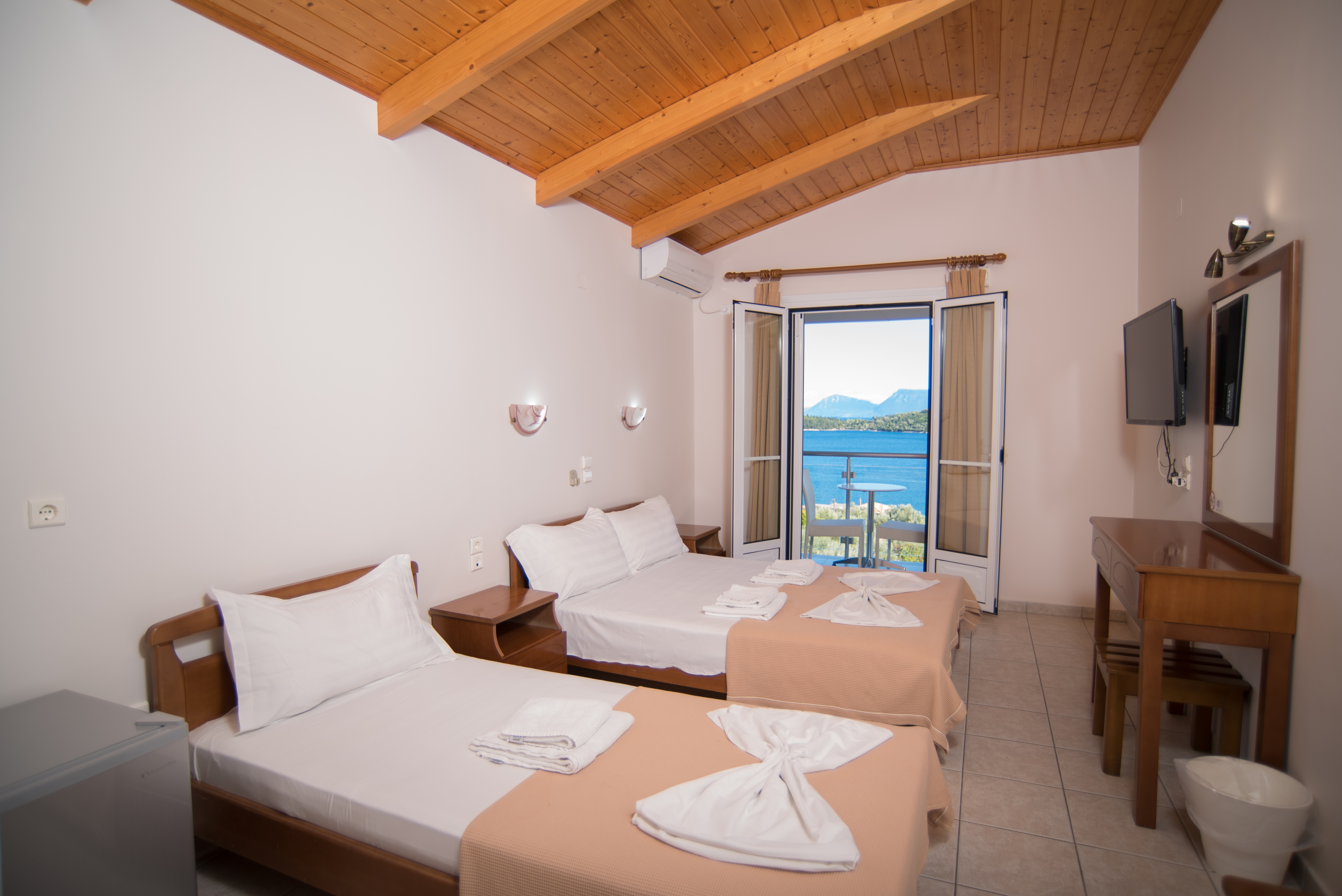 Room, Triple, Sea View