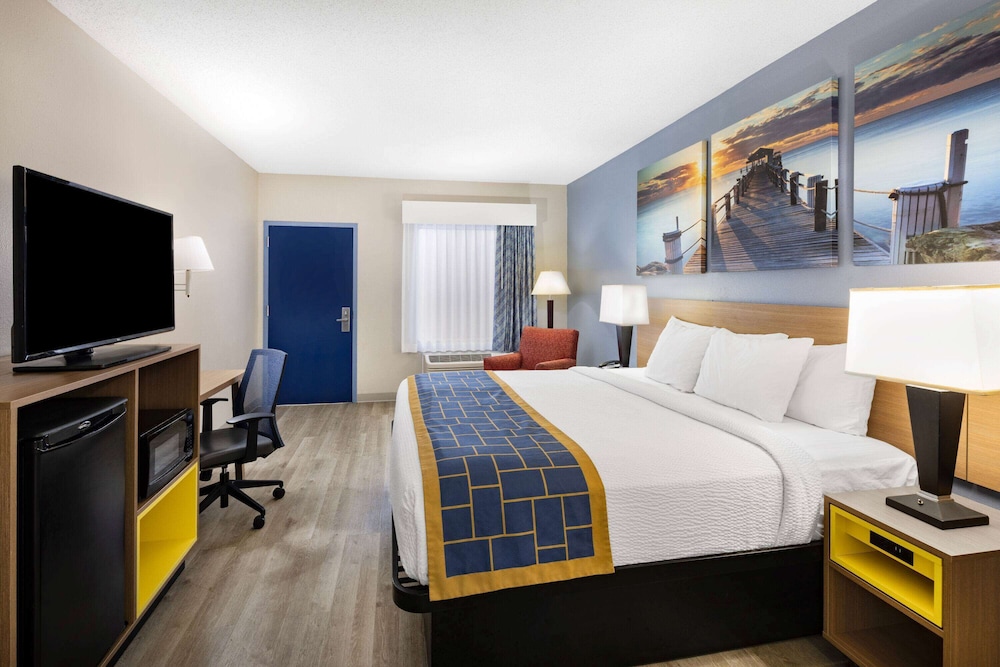 Standard, King Bed