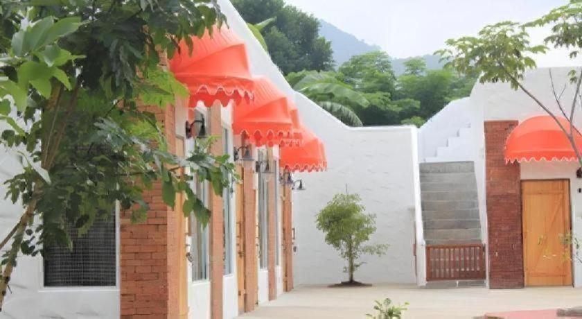 Monoko Porploen Resort 5/44
