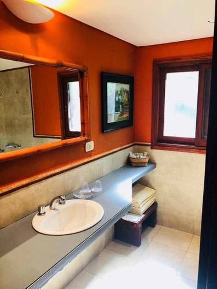 Raices Amambai Lodges 47/50