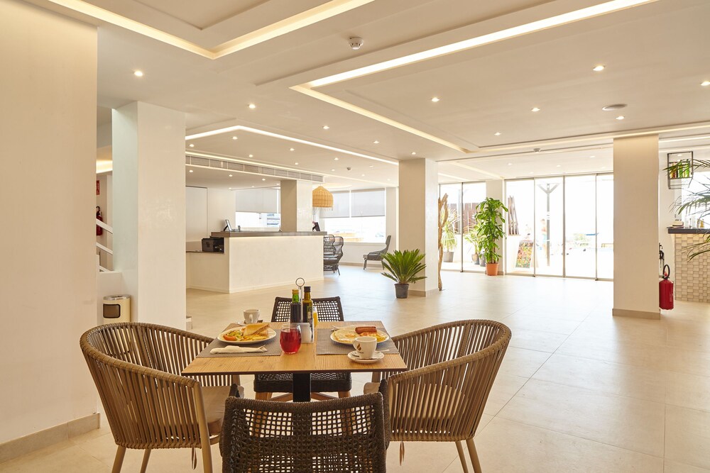 Sol Bahia Ibiza Suites 28/41