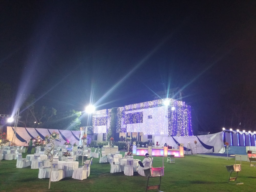 Ritumbraha Hotel & Resort 42/50