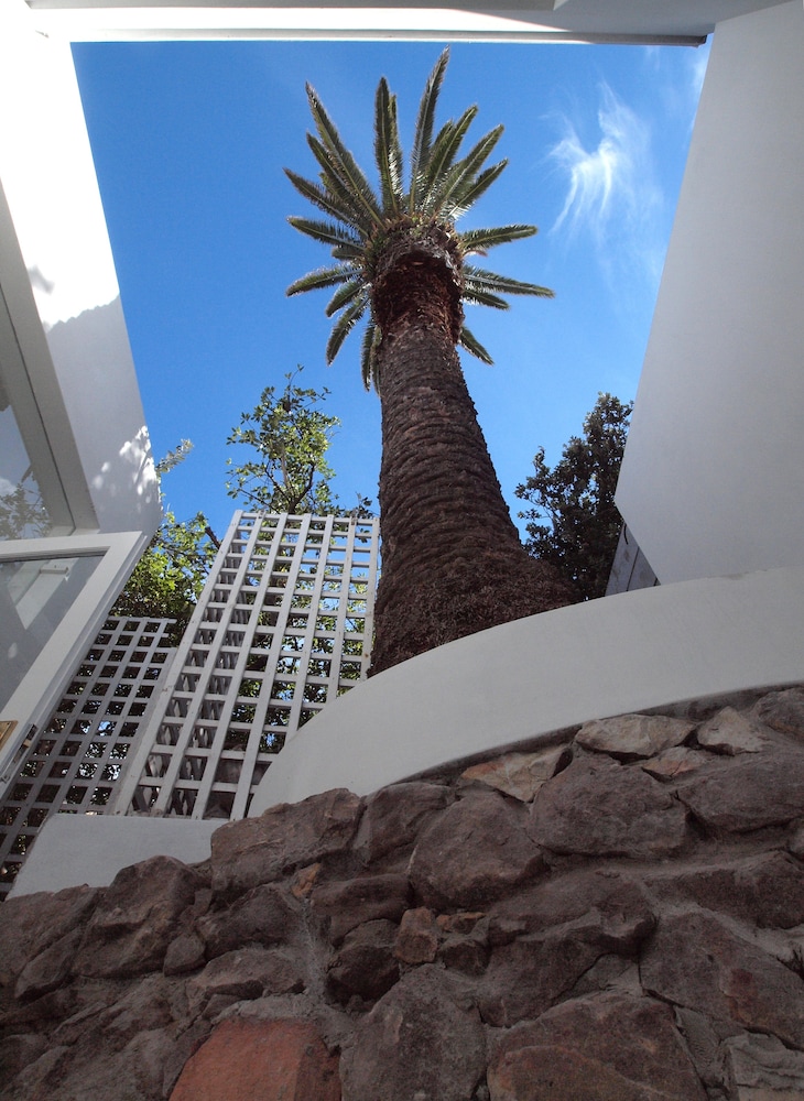 Bella Ev Guest House 39/50