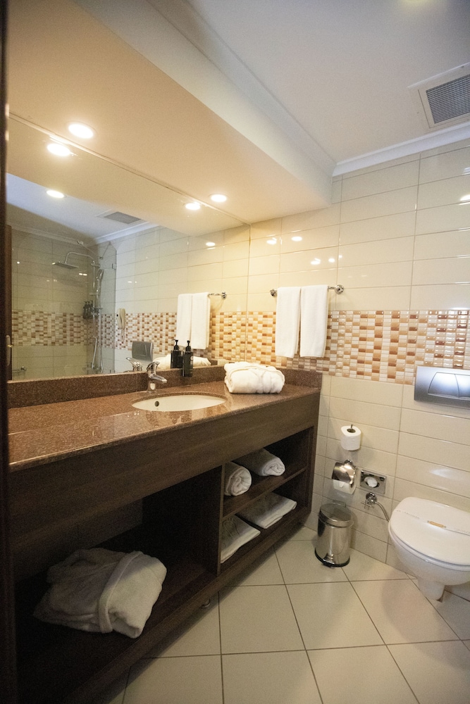 La Quinta by Wyndham Giresun 68/71