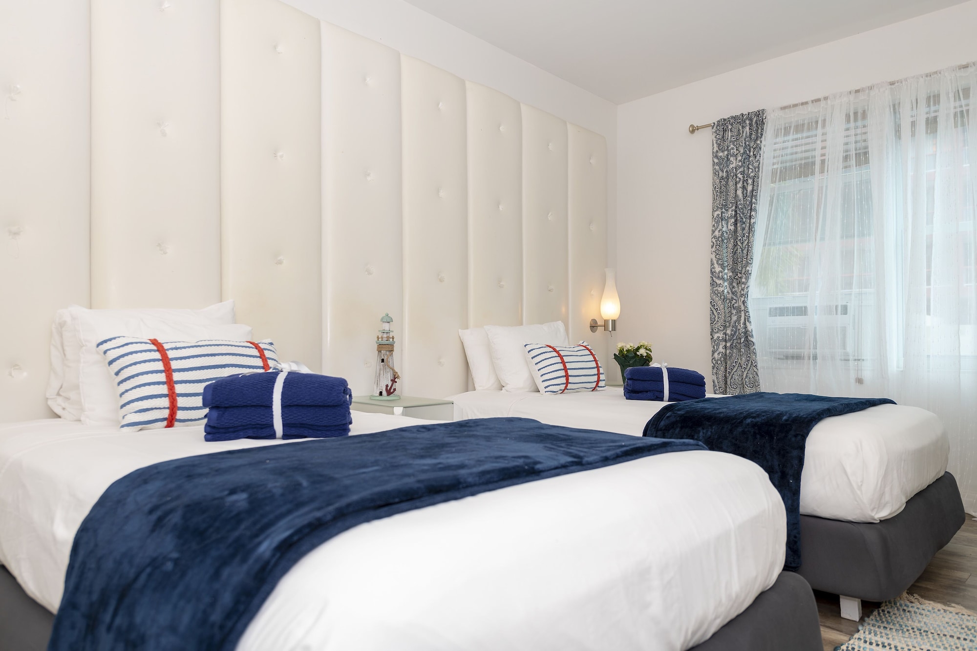 COMFORT, DOUBLE BED