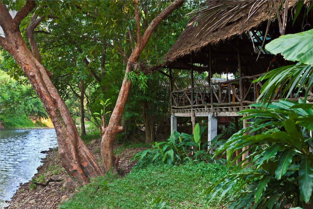 Khao Sok Riverside Cottages 28/50
