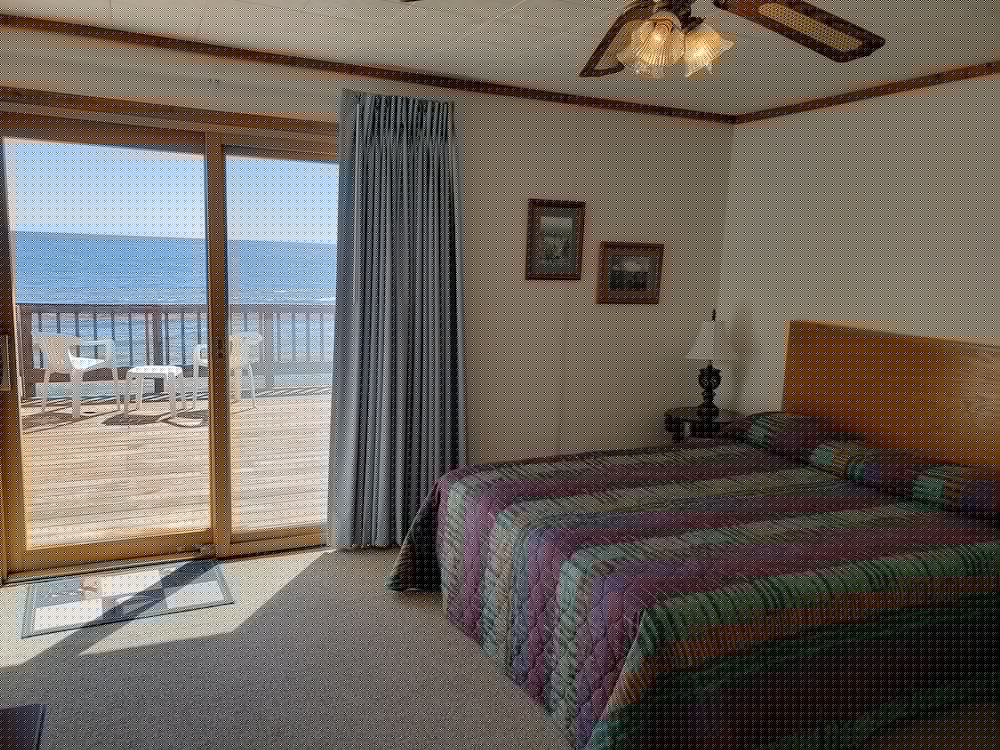 Algoma Beach Motel 14/35