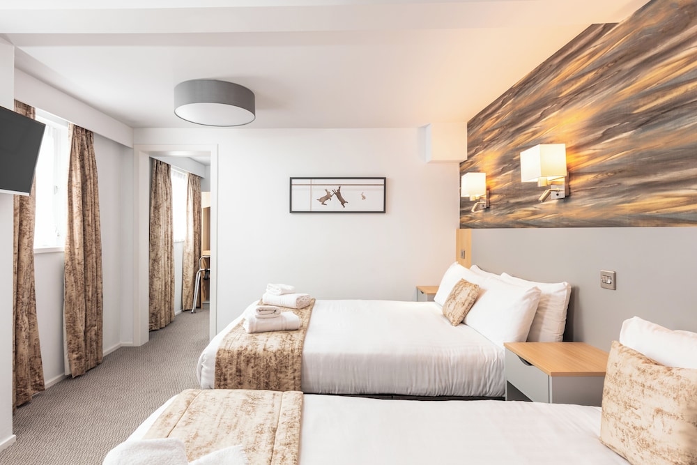 Caledonian Hotel Ullapool 15/62
