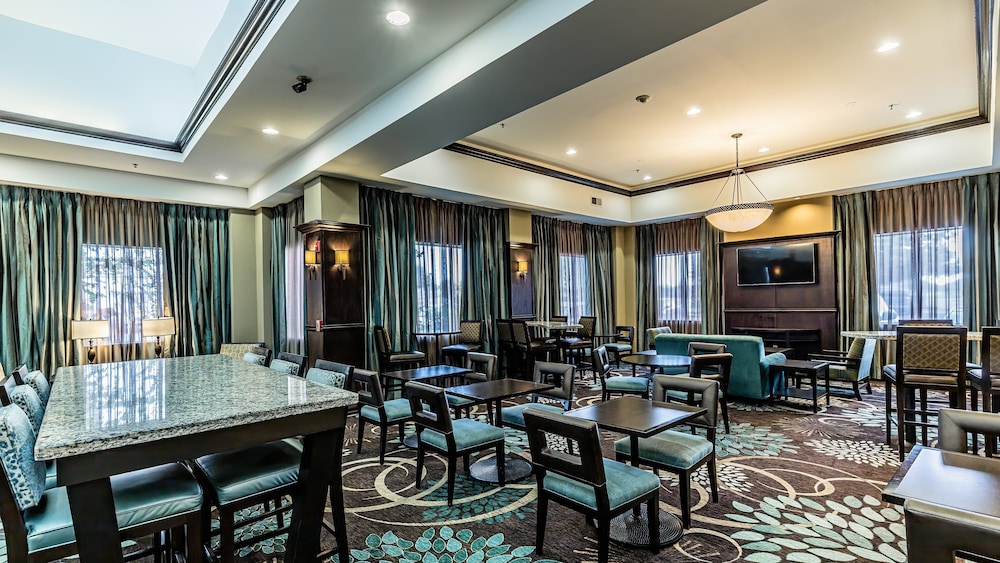 Staybridge Suites Laredo International Airport 26/42